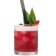 Коктейль з рожевим кольором та боба